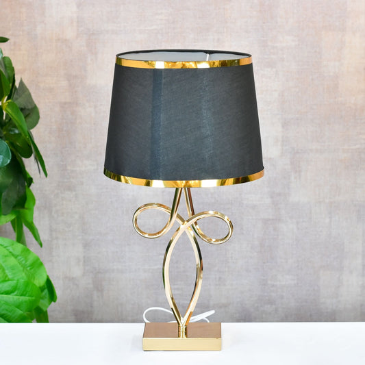 Lampara Con Caperuza 55x26 cms - Ref. AR5506D