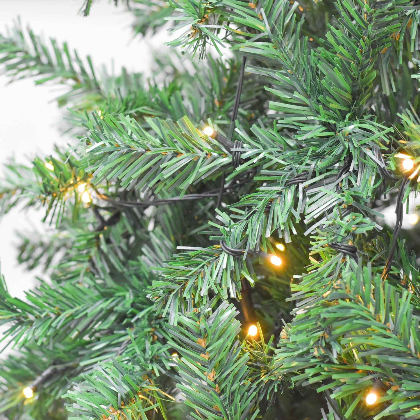 Árbol con Luces 2.10 mts - Ref. SA02